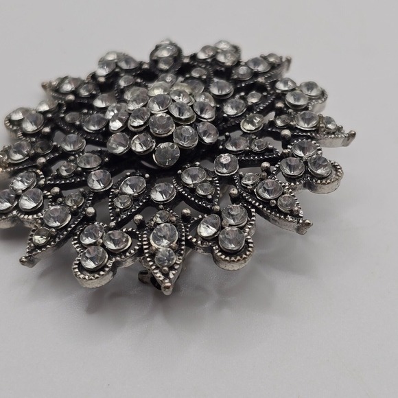 Vintage Rhinestone Cluster Brooch Womens Clear Silver Tone Formal Pin‎ Statement - Picture 3 of 9